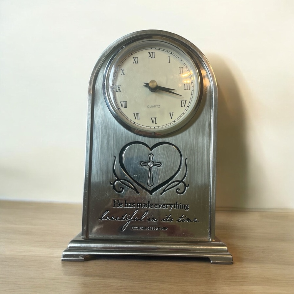 Elegant Silver Inspirational Clock - Picture 3 of 8